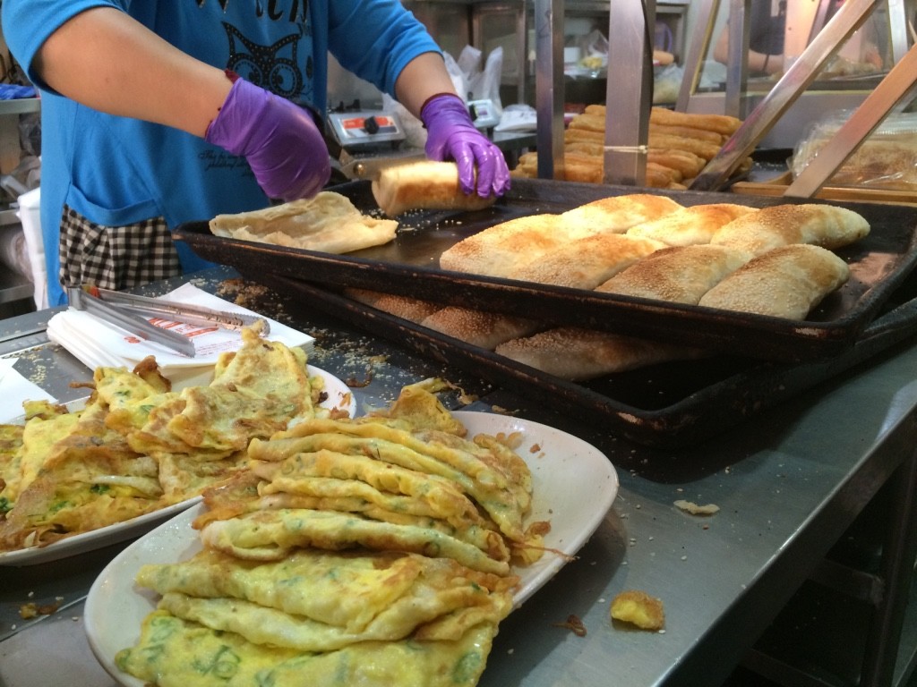 Scrambled egg and pastry bread (25 NT = $1 CAD)