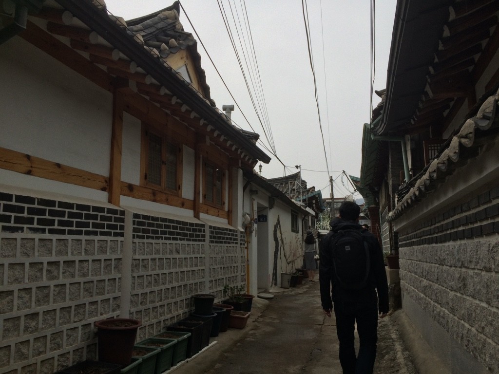 Narrow alleyways in Bukchon