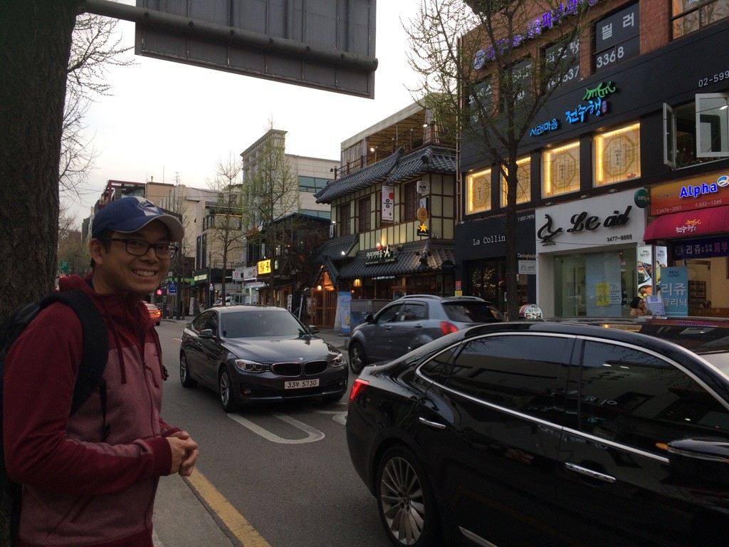 We walked through a "French" area of Seoul called Seorae Village 