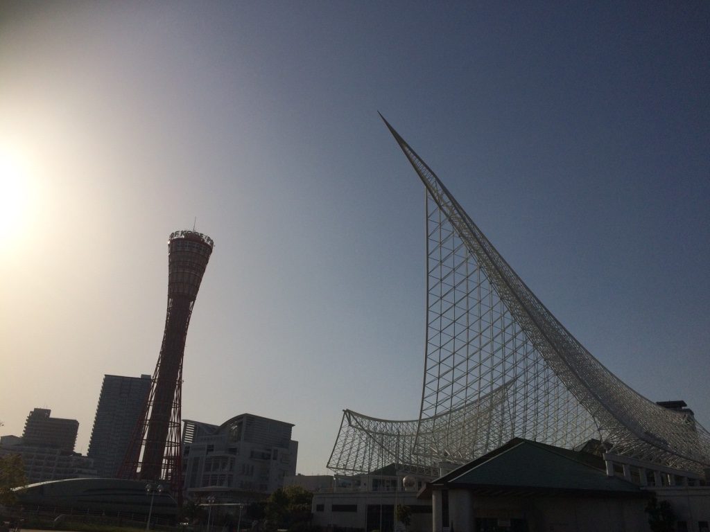 Kobe Port Tower backlit. The sun was very strong!