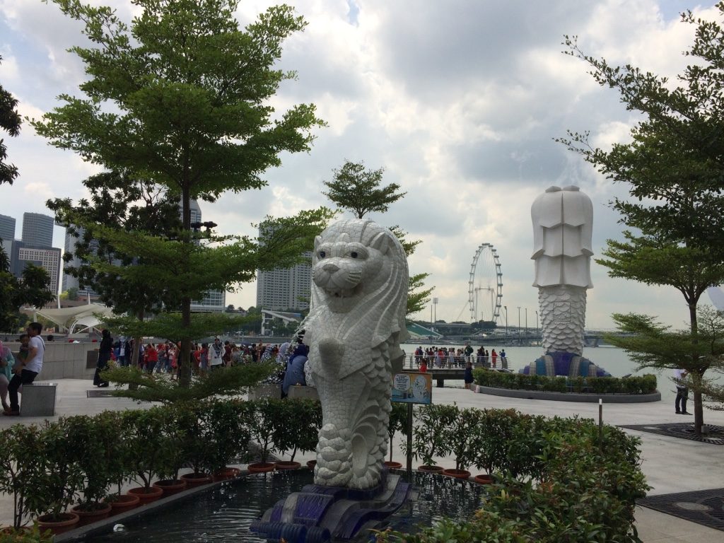 Mini Merlion. Finally some reprieve from the scorching sun.