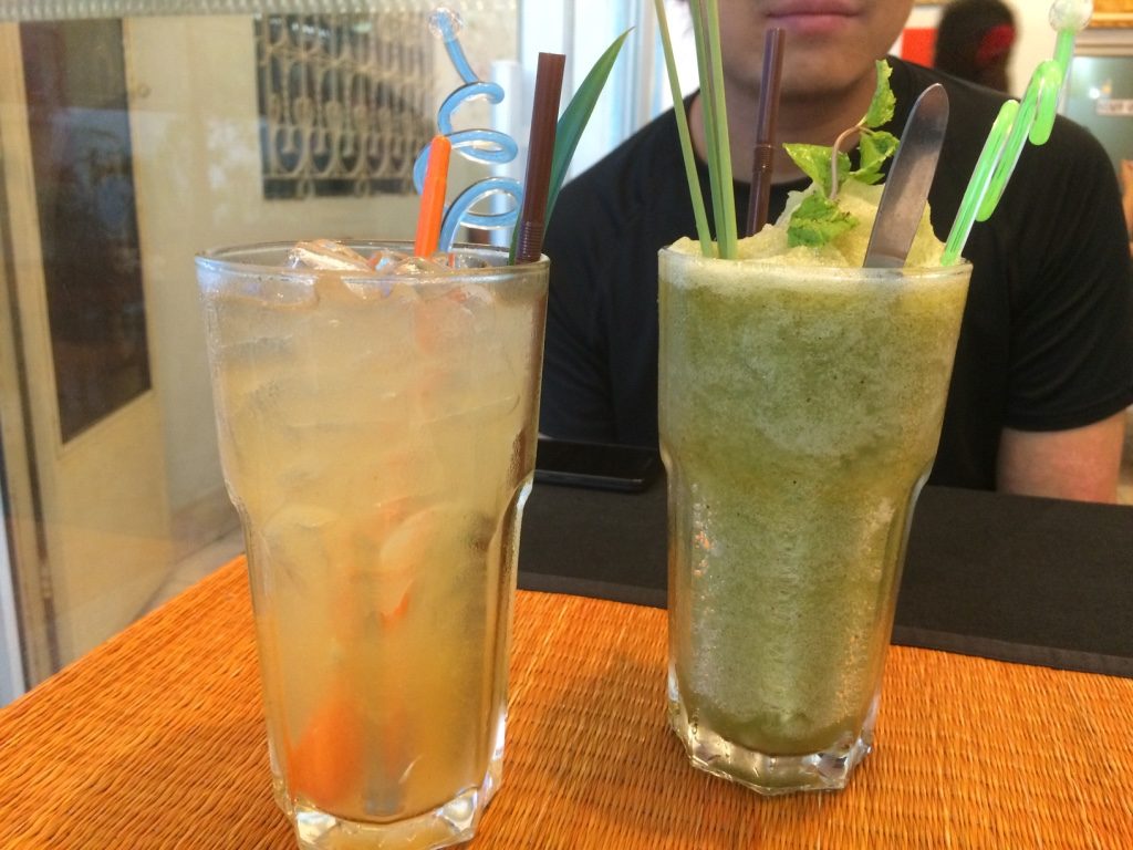 Tangerine & pandan juice ($1.70 USD) and lemongrass mint freeze ($2.50 USD)