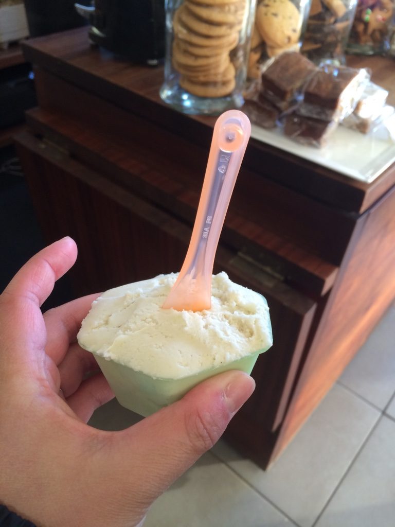 Feijoa gelato from Kaffe Eis. A pretty small scope for $4.80 NZD