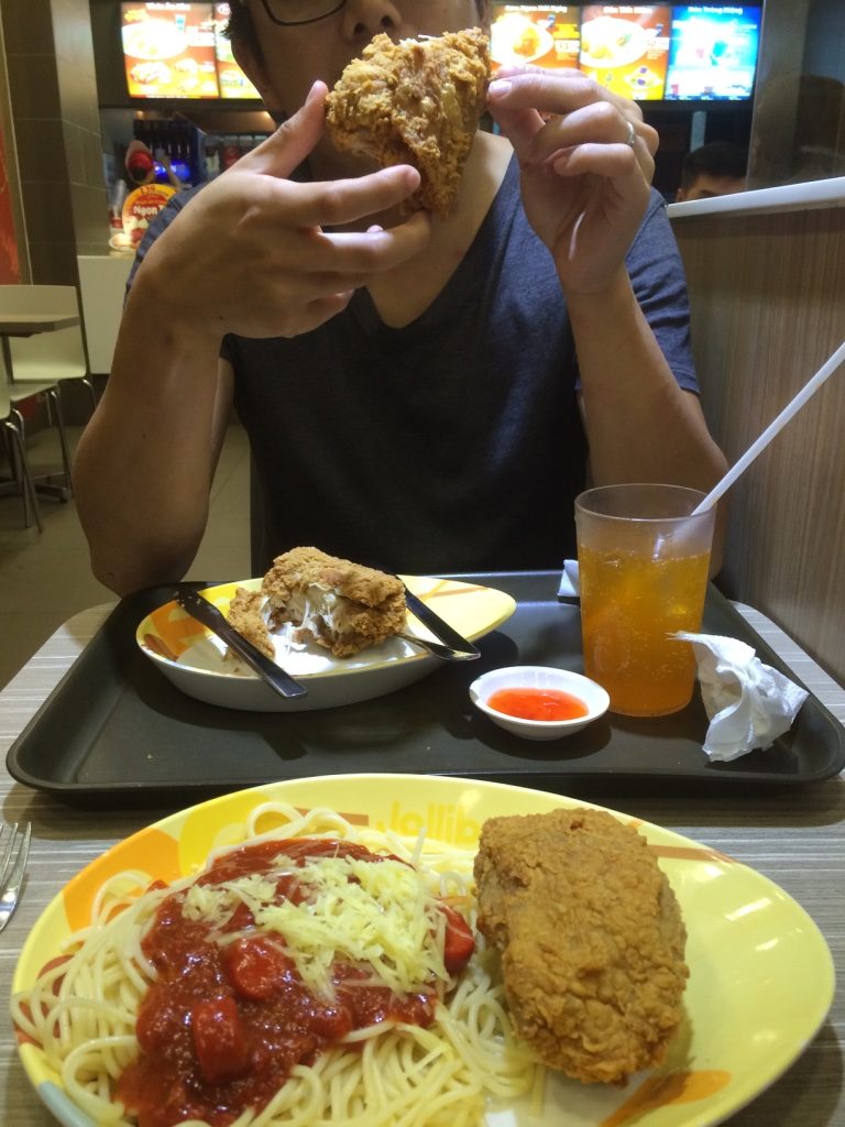 My first Jollibee experience. The spaghetti has pieces of hot dog and I think corned beef in it.