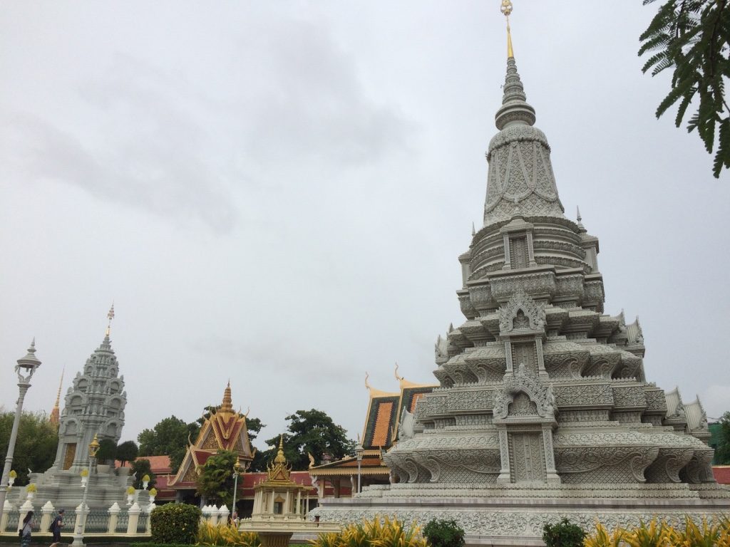 The King and Queen's stupas