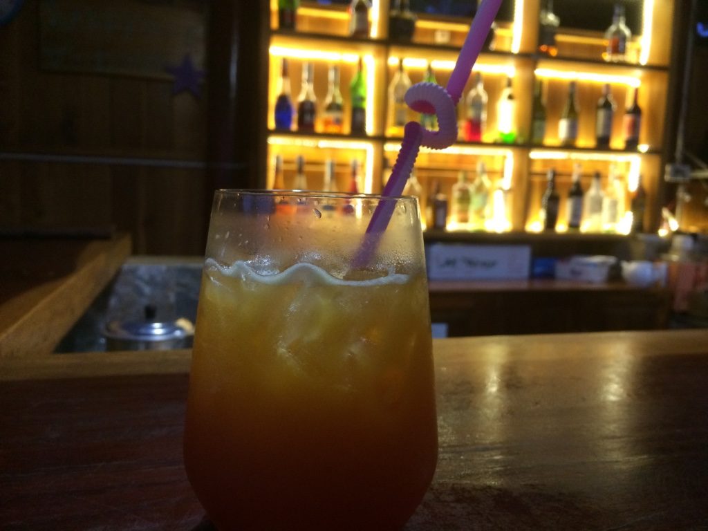 Our welcome fruit drink at the bar